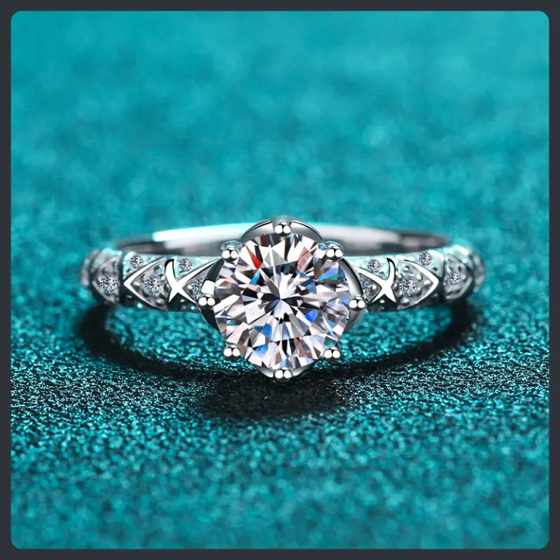 Eight Claw ZC Engagement Ring silver plated 316L