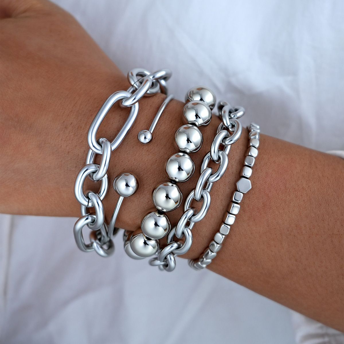 Cross-Border European and American New Products Ins Geometric Exaggerated Thick Chain Ball Bead Bracelet Punk Style Bracelet 5-Piece Set of Hand Jewelry Main image